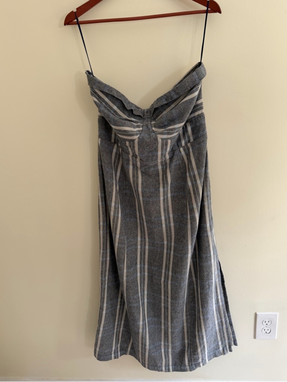 FREE PEOPLE STRAPLESS MIDI DRESS - Picture 12 of 13